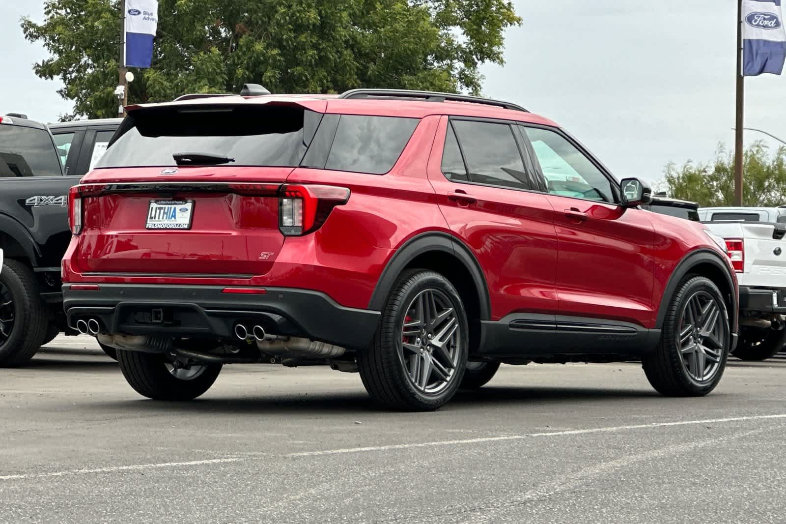 New 2026 Ford Explorer ST w/ Sun And Sound Package AWD/4WD image 2