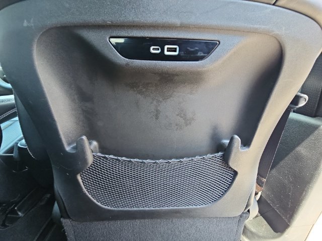 Used 2025 Chrysler Pacifica Select FWD image 23
