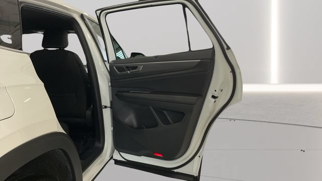 New 2026 Volkswagen Atlas Cross Sport SE AWD/4WD image 31