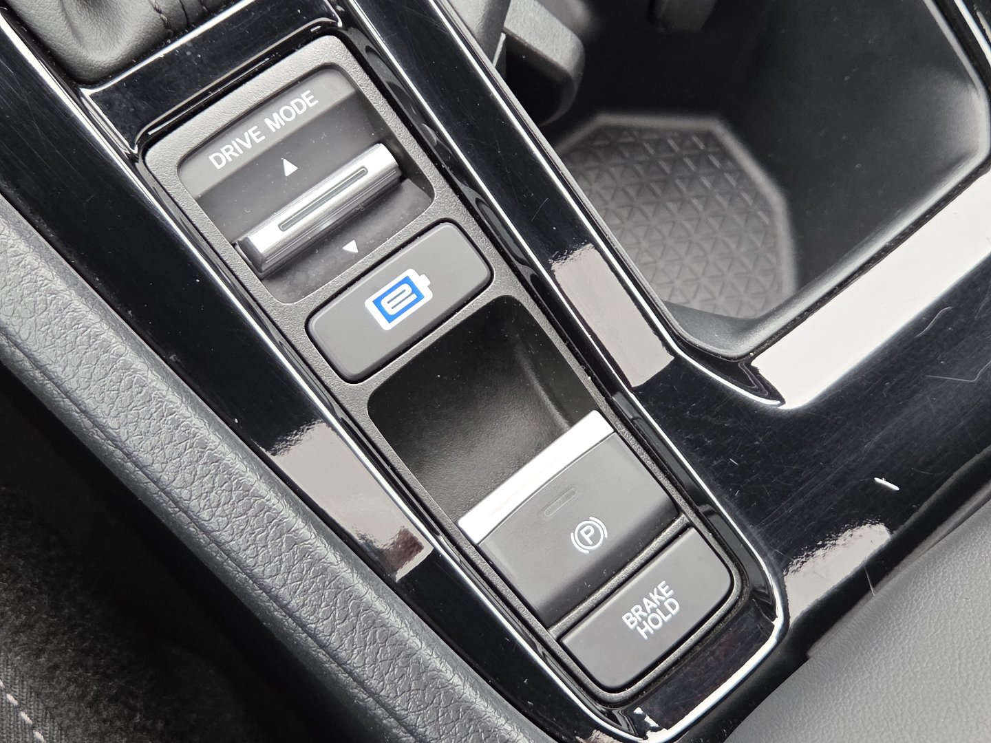 Used 2024 Honda Accord Sport image 6