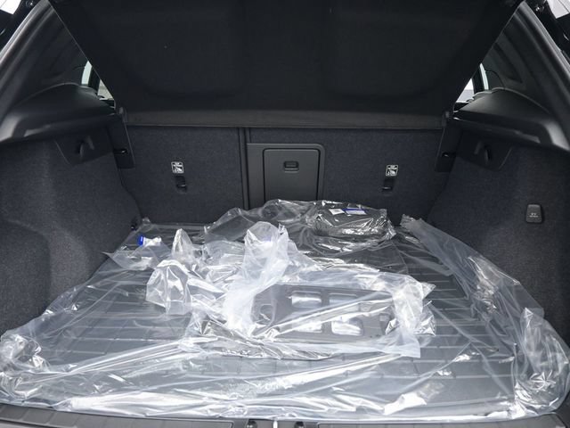New 2026 Volvo XC40 B5 Ultra w/ Protection Package Premier AWD/4WD image 30