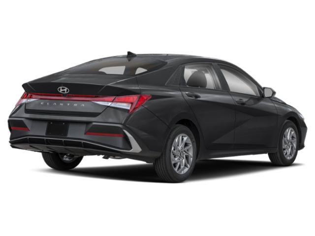 Certified 2024 Hyundai Elantra SEL FWD image 5