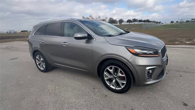 Used 2019 Kia Sorento SX w/ SX Touring Package image 2