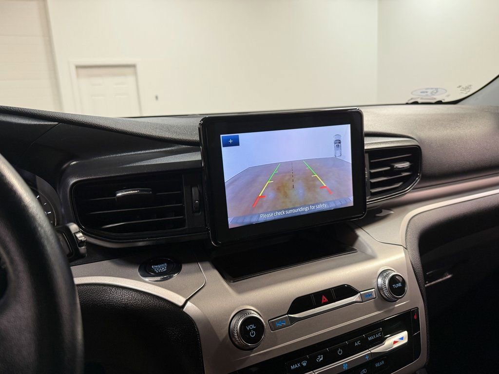 Used 2022 Ford Explorer XLT image 81