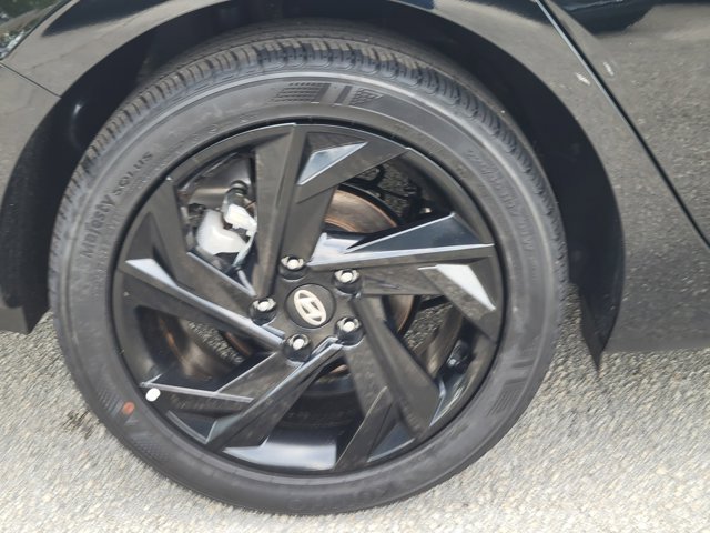 New 2026 Hyundai Elantra Sport FWD image 5
