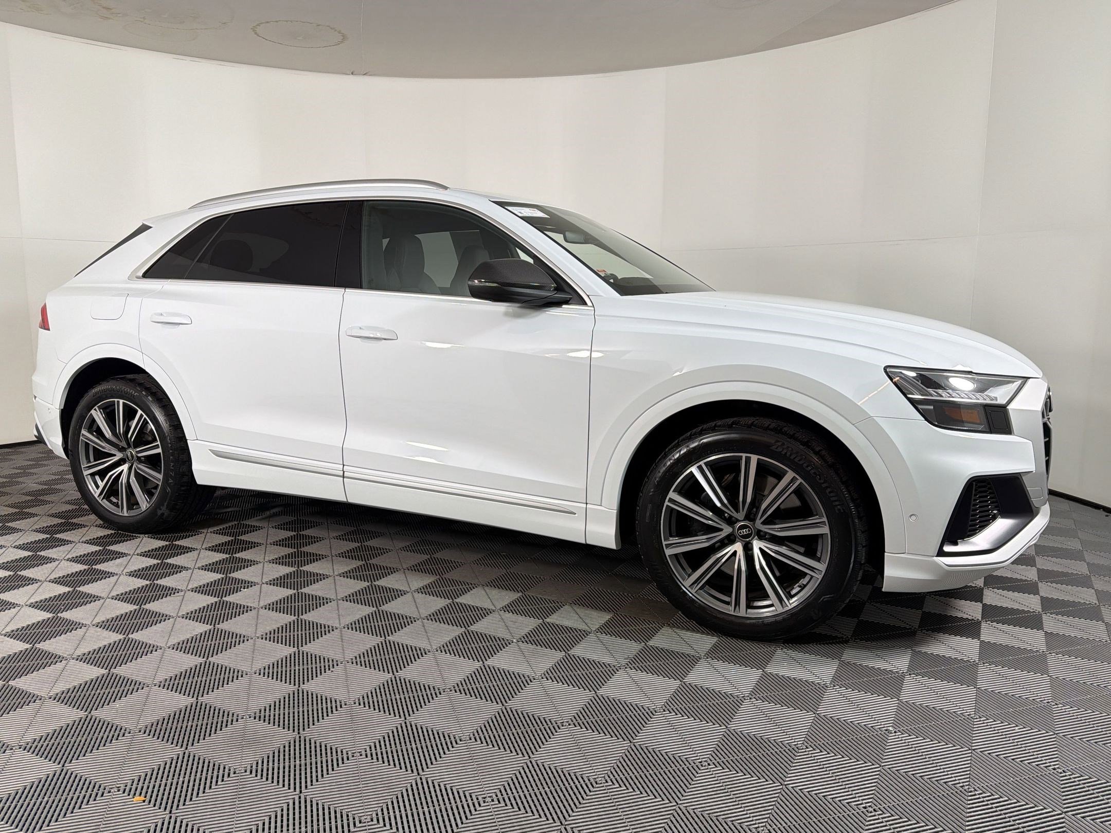 Used 2023 Audi SQ8 Prestige image 6