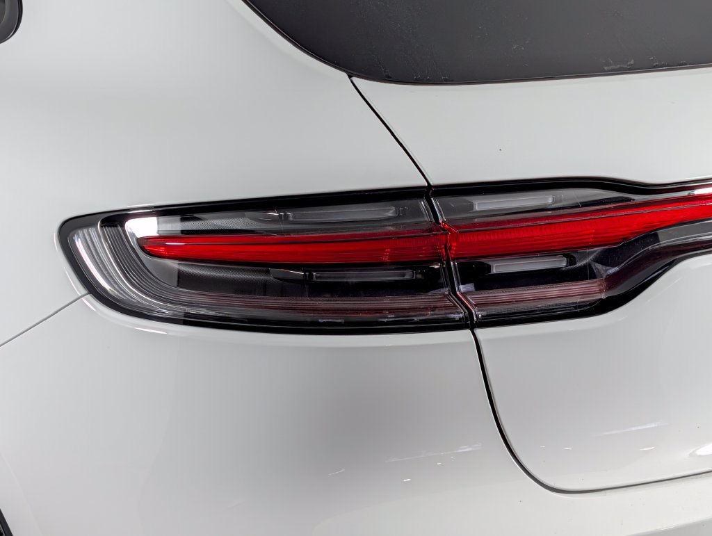 New 2026 Porsche Macan AWD/4WD image 16