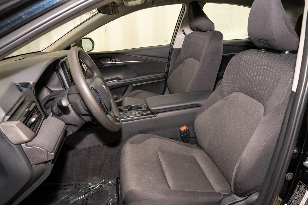 Certified 2025 Toyota Camry LE image 9