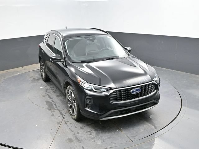 Used 2024 Ford Escape Platinum AWD/4WD image 38