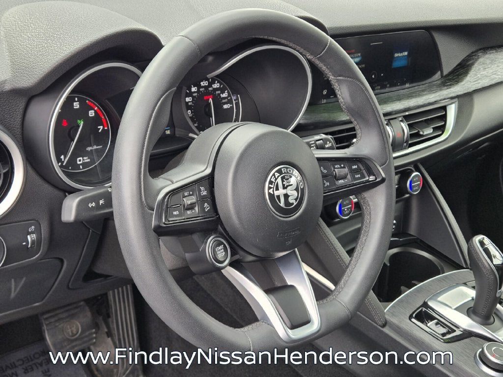 Used 2020 Alfa Romeo Stelvio RWD image 21