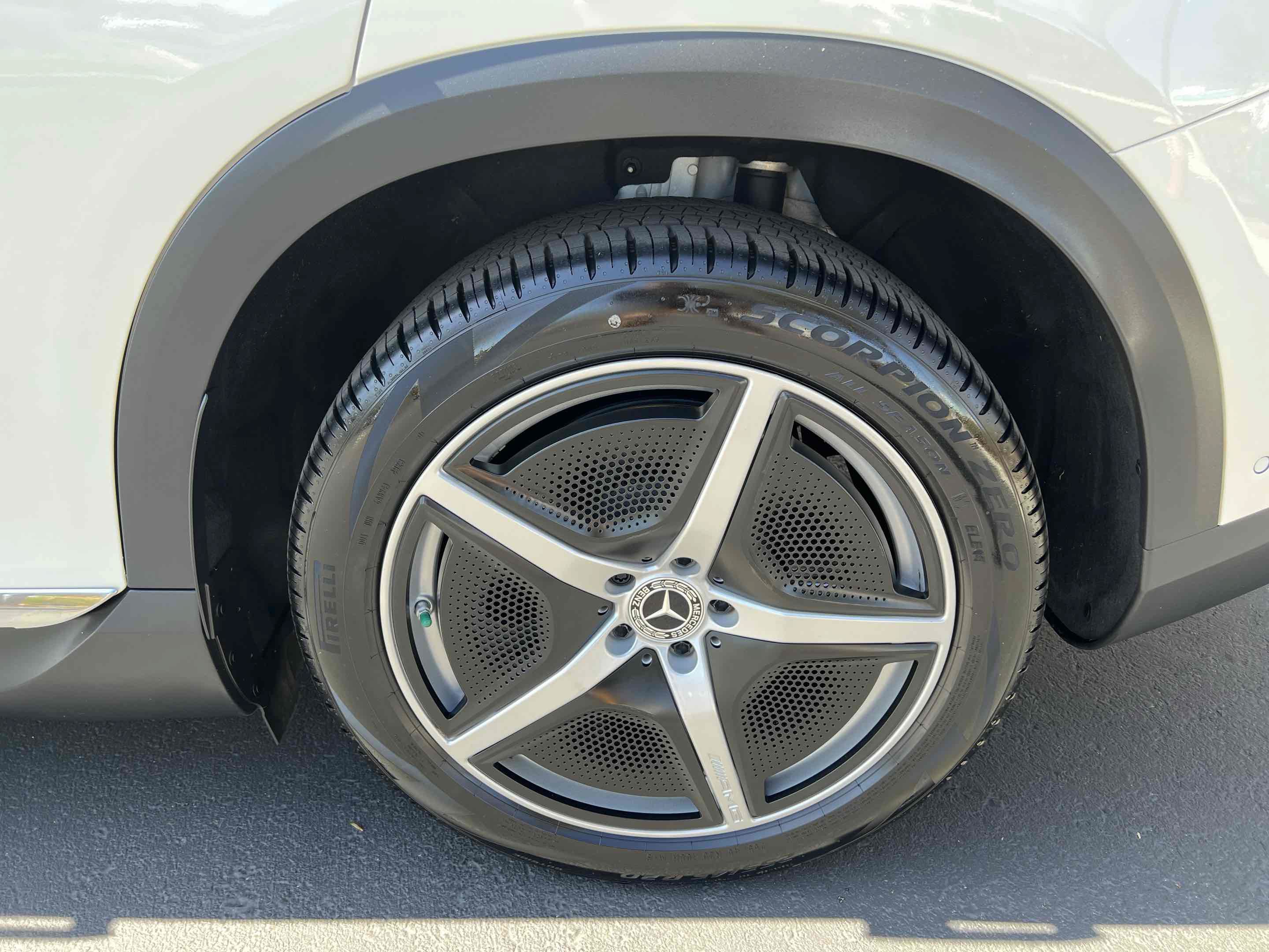 Used 2023 Mercedes-Benz EQE 350+ SUV w/ AMG Line Exterior Package image 77