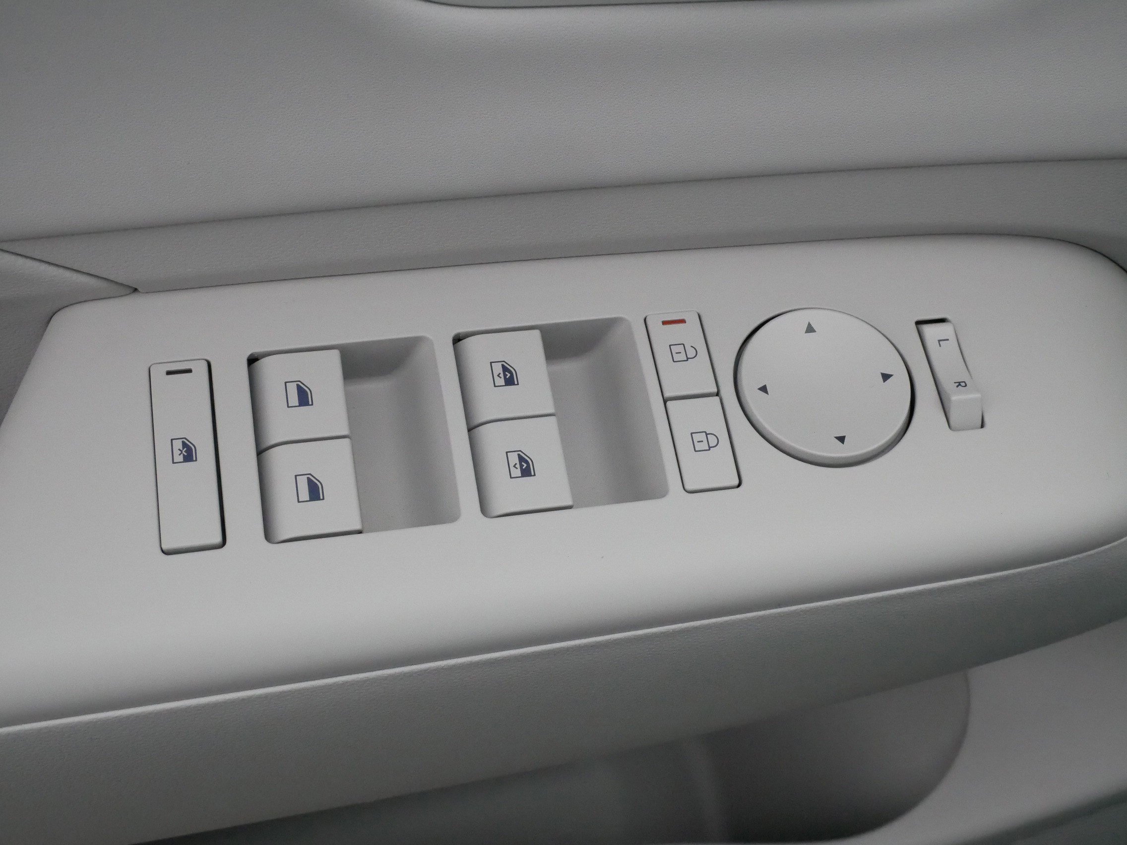 Certified 2026 Hyundai Kona Limited image 19