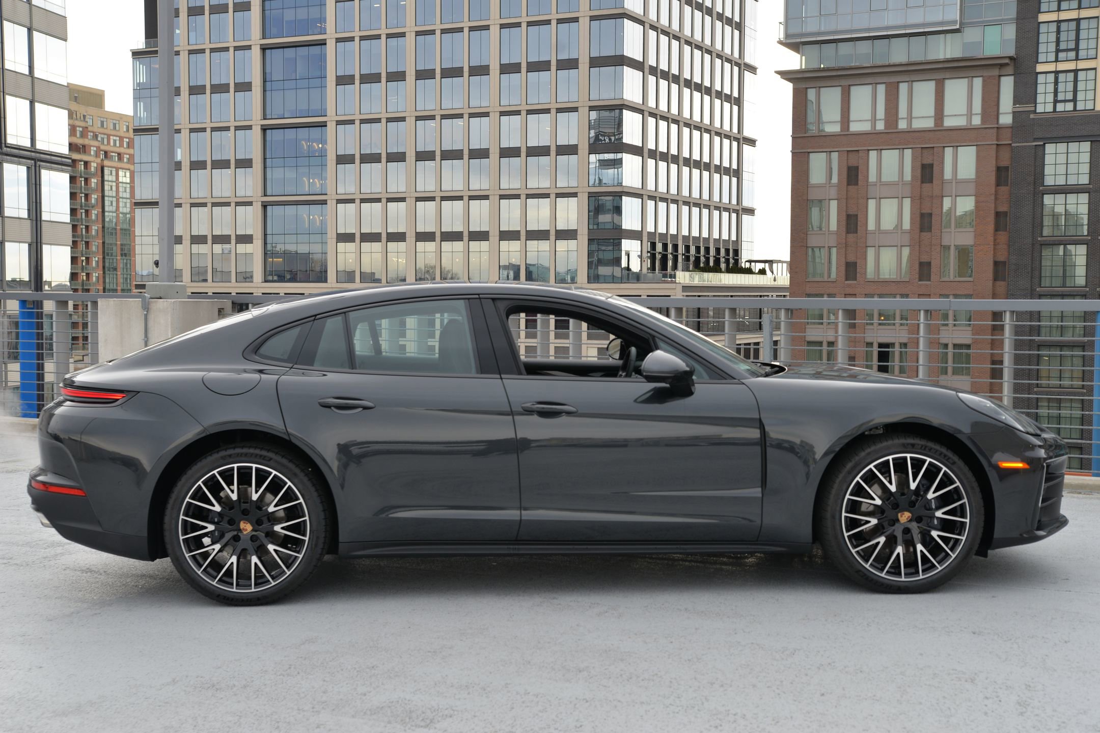 New 2026 Porsche Panamera 4 image 8