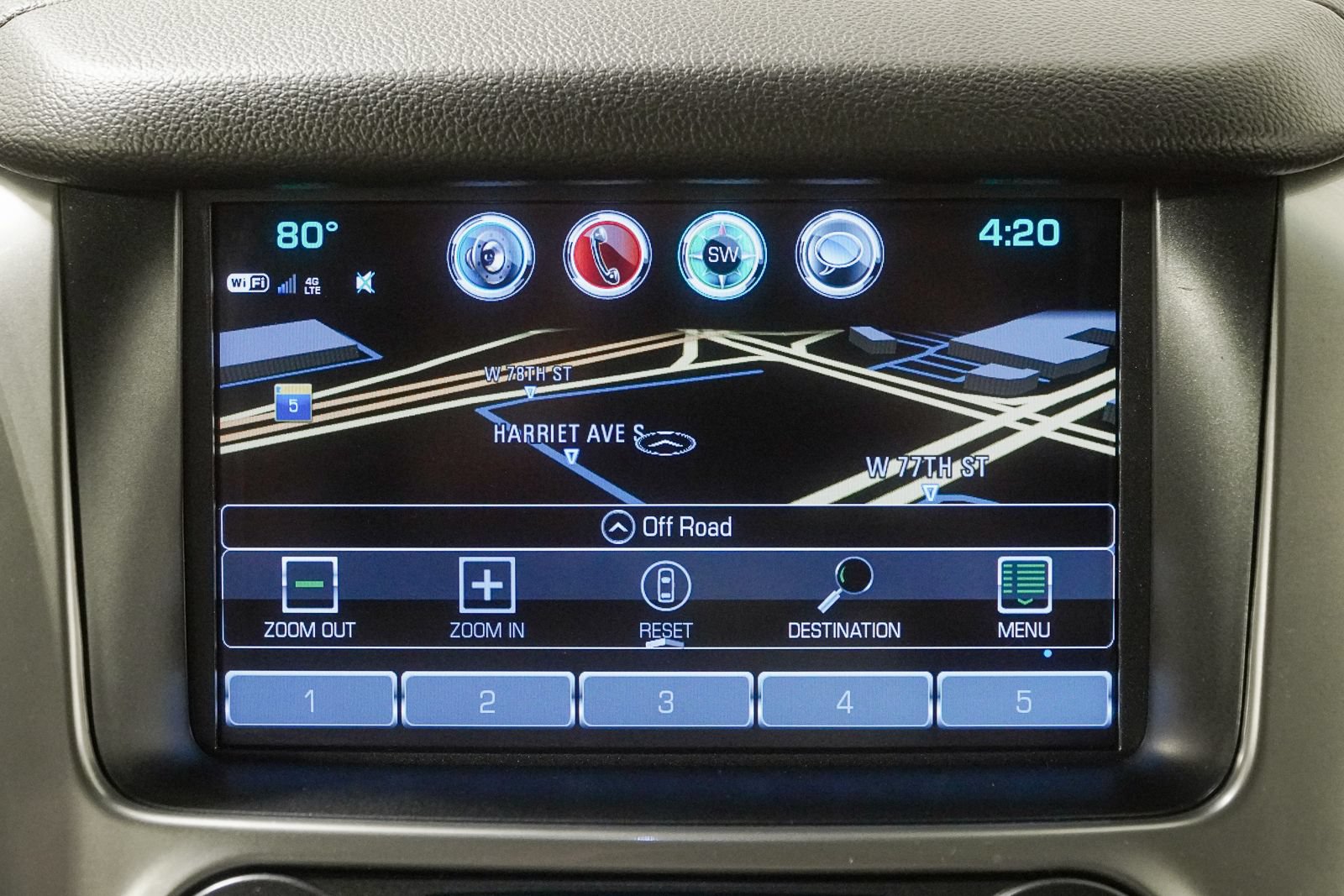 Used 2019 Chevrolet Tahoe LT w/ Luxury Package AWD/4WD image 30