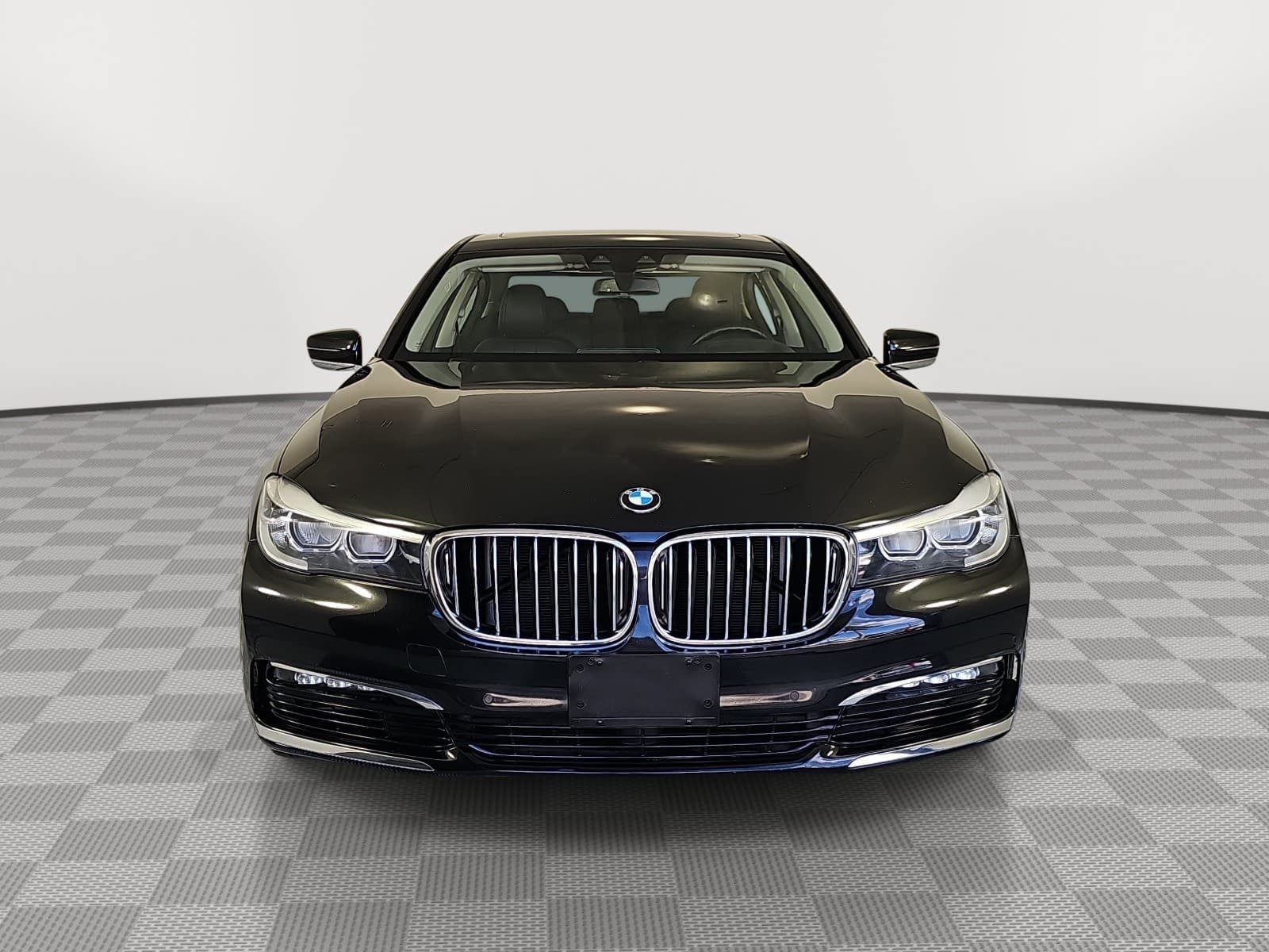 Used 2018 BMW 740i w/ Driver Assistance Package RWD image 3