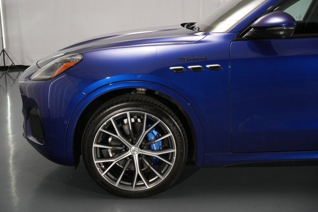 Used 2023 Maserati Grecale Modena AWD/4WD image 4