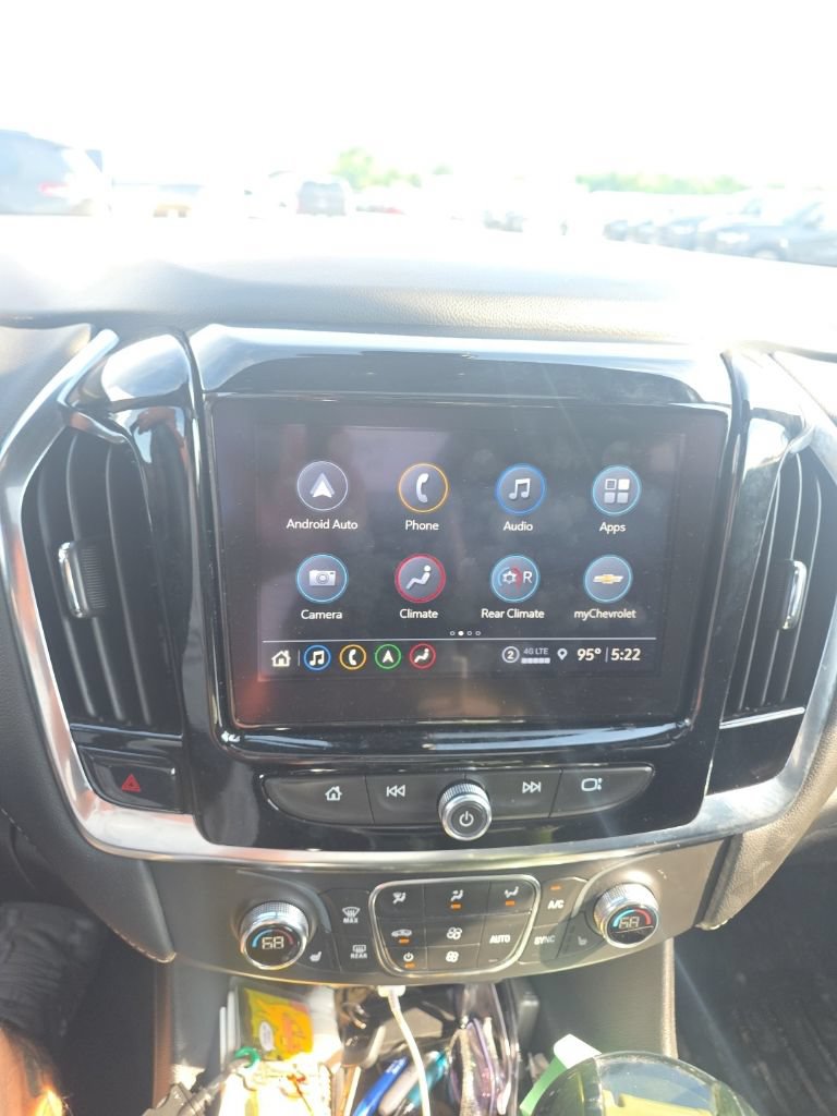Used 2023 Chevrolet Traverse LT w/ LT Premium Package AWD/4WD image 47