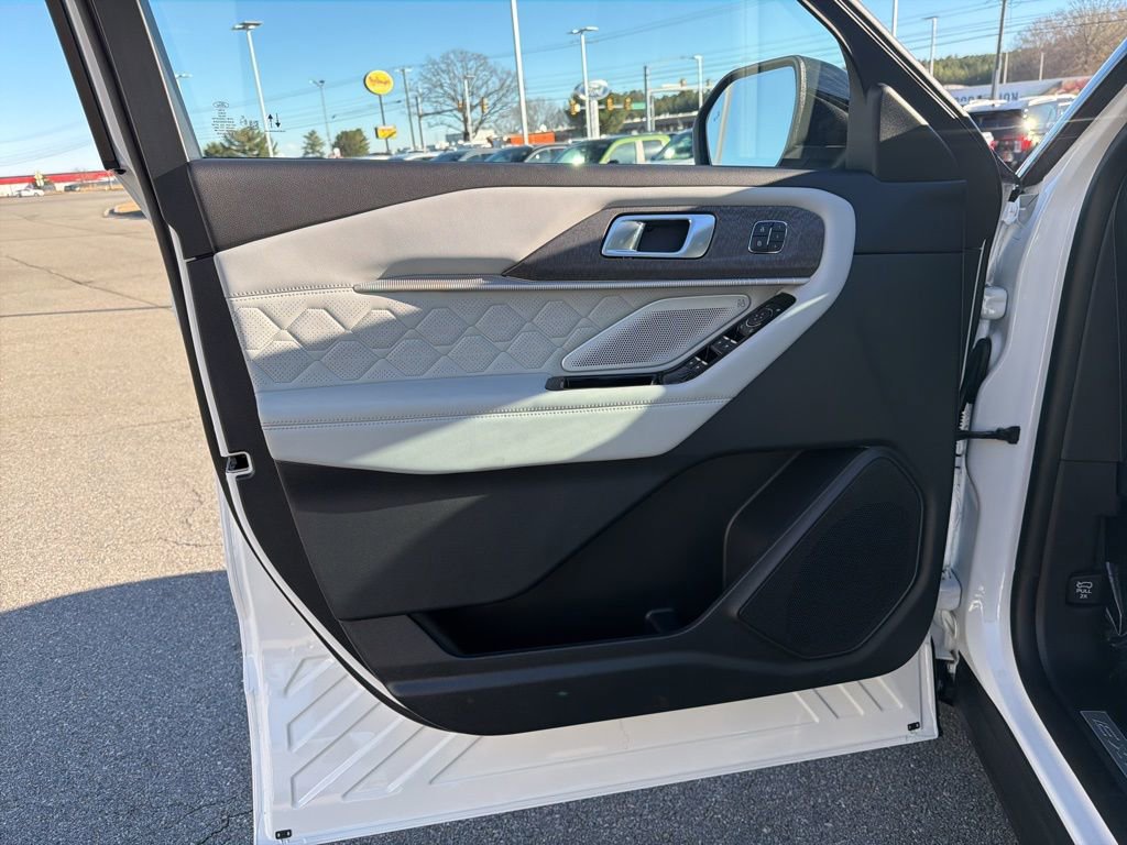 New 2026 Ford Explorer Platinum w/ LUX Leather Package image 12