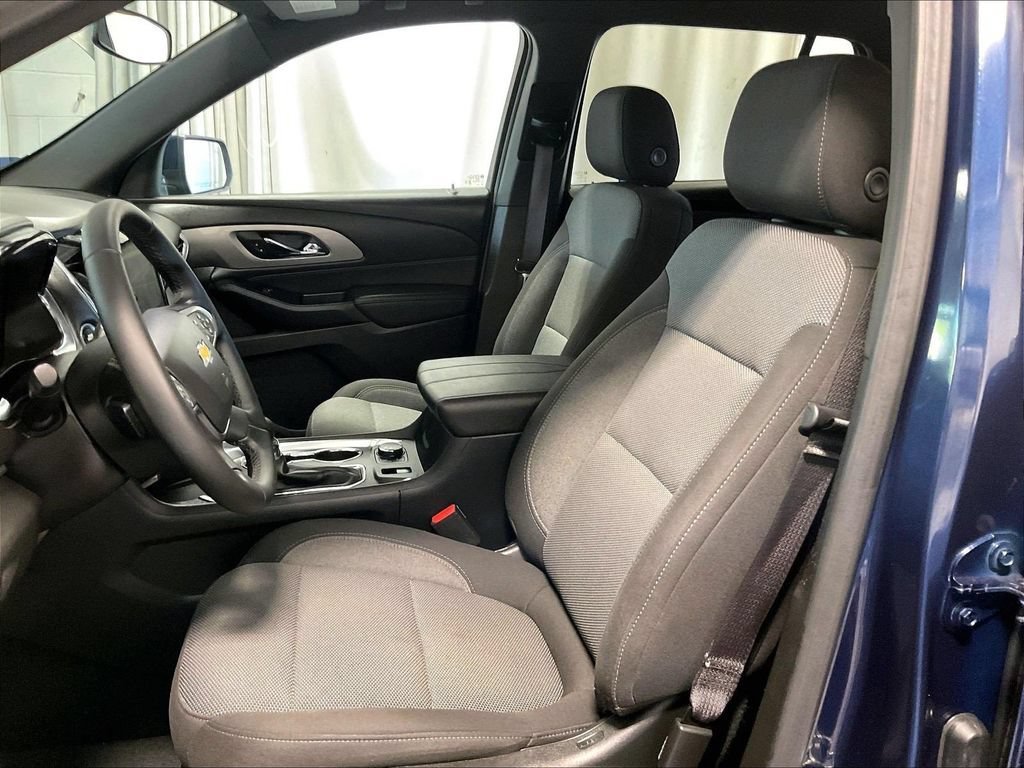 Used 2023 Chevrolet Traverse LT AWD/4WD image 10