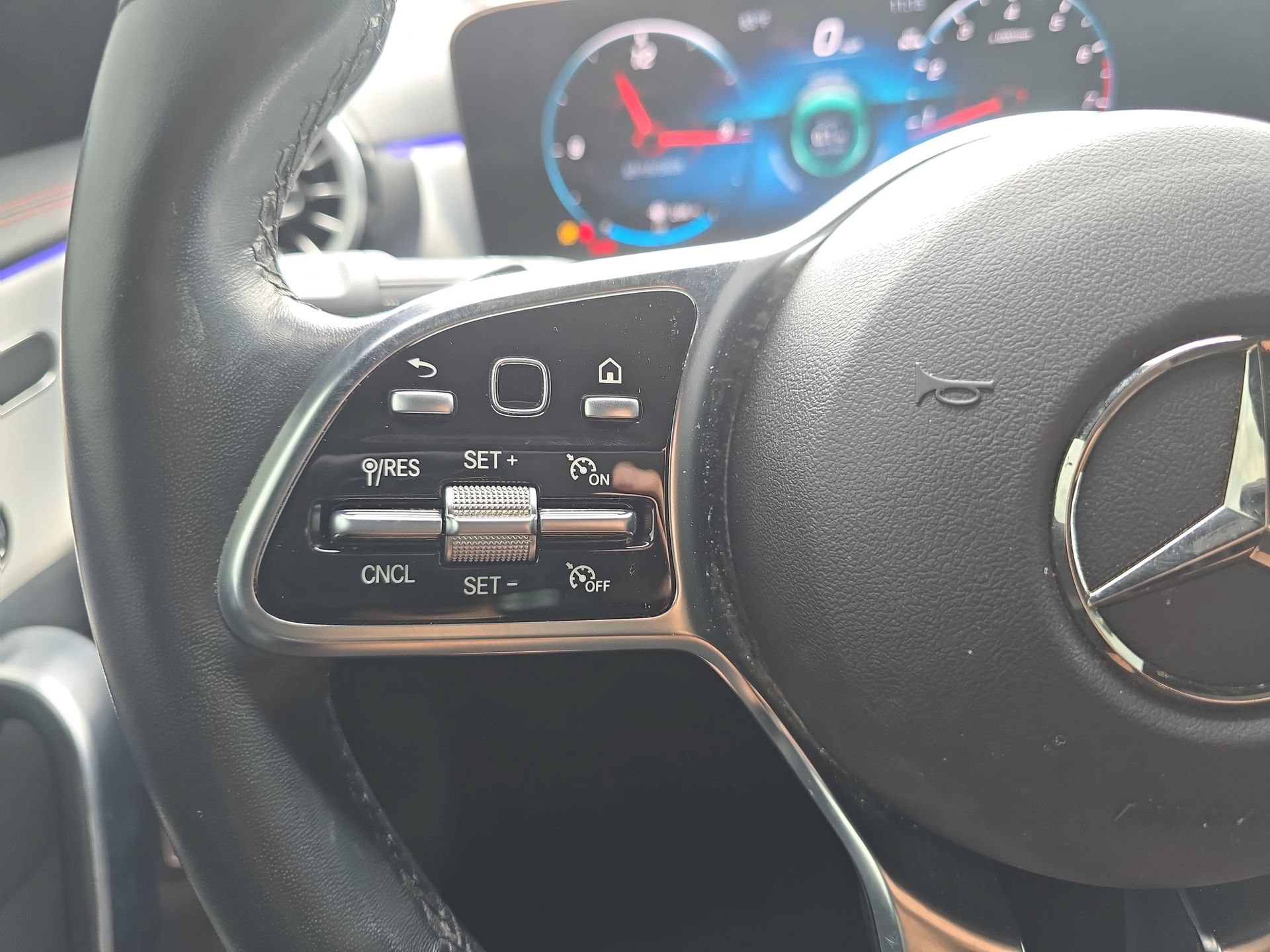 Used 2023 Mercedes-Benz CLA 250 4MATIC image 16