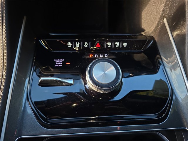 Used 2023 Jeep Wagoneer 4WD w/ Premium Group I image 22