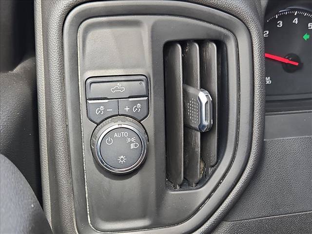 Certified 2022 Chevrolet Silverado 1500 Custom RWD image 17