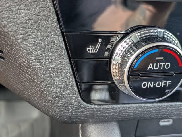 Used 2025 Mitsubishi Outlander SE FWD image 23