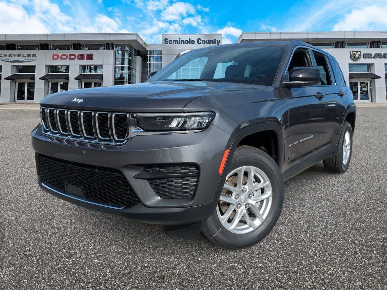 New 2026 Jeep Grand Cherokee Laredo X AWD/4WD image 1