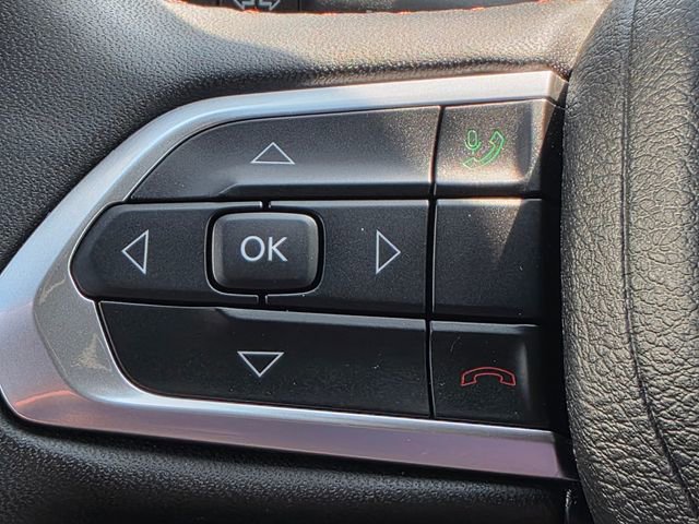 Used 2023 Jeep Compass Trailhawk image 8