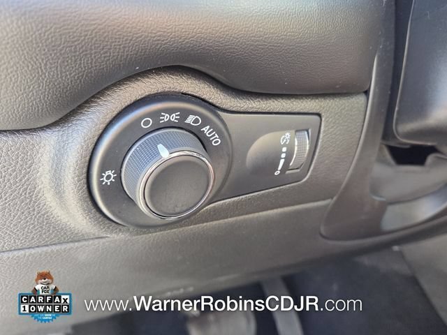 Used 2024 Dodge Durango GT RWD image 31