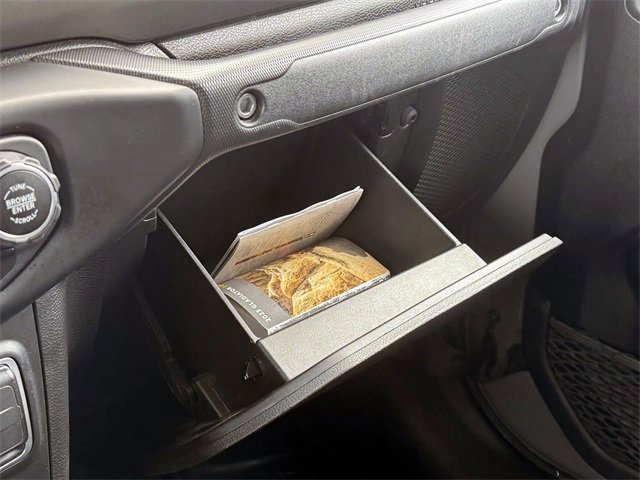 Used 2023 Jeep Gladiator Sport image 13