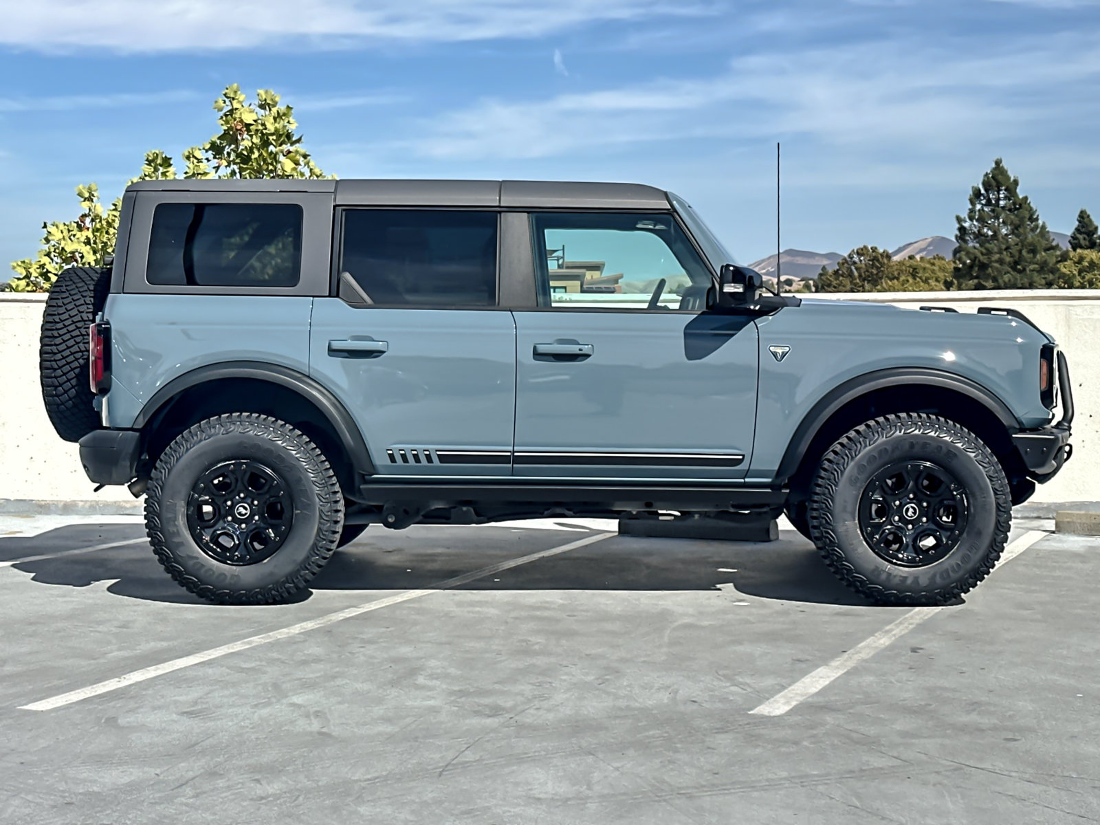 Used 2021 Ford Bronco First Edition AWD/4WD image 10