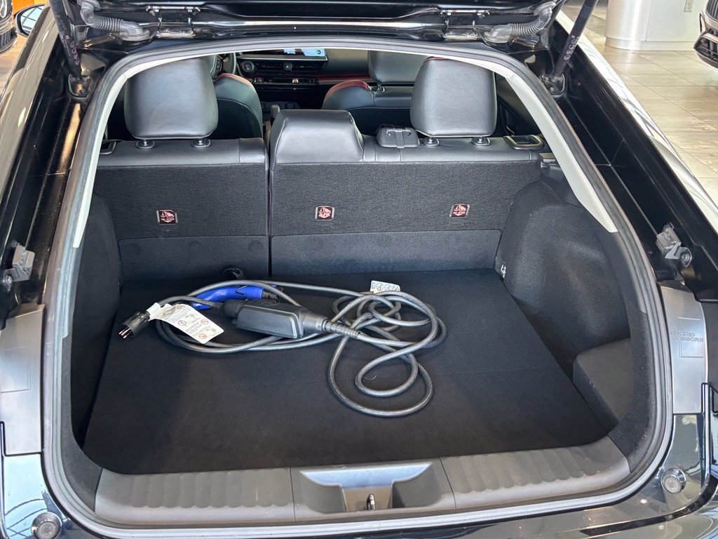 Used 2024 Toyota Prius Prime FWD image 34