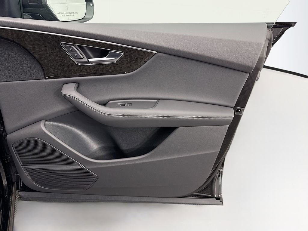 New 2026 Audi Q8 Premium Plus image 24