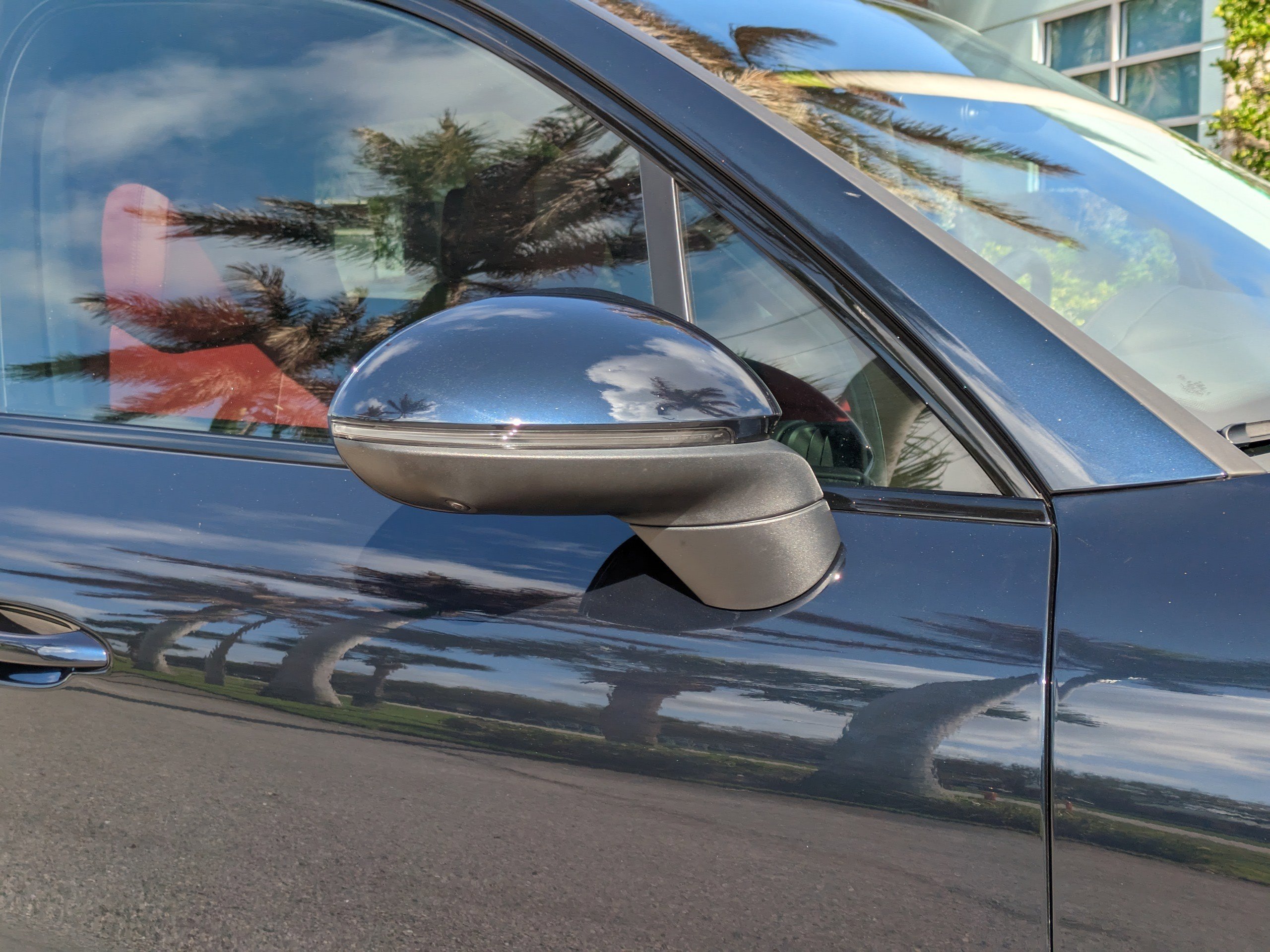 Used 2023 Porsche Cayenne Platinum Edition image 12