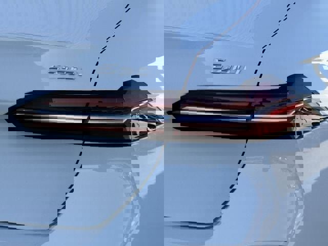 Used 2024 BMW 530i w/ M Sport Package image 6