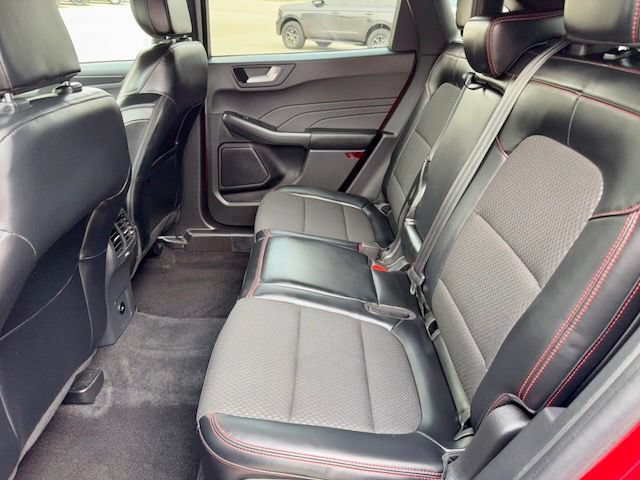 Used 2024 Ford Escape ST-Line w/ Tech Pack #1 FWD image 11