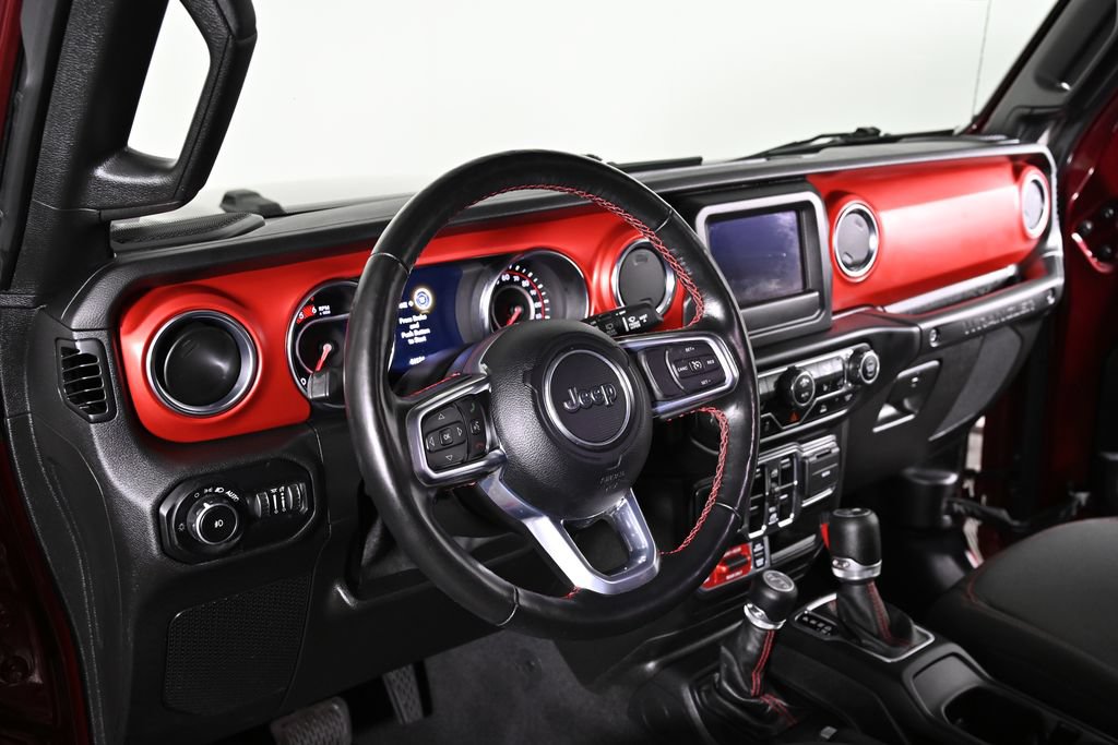 Used 2021 Jeep Wrangler Unlimited Rubicon w/ Cold Weather Group AWD/4WD image 15