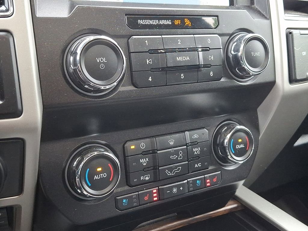 Used 2020 Ford F150 Lariat AWD/4WD image 14