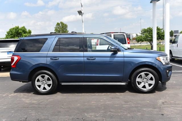 Used 2019 Ford Expedition XLT w/ Equipment Group 202A AWD/4WD image 5