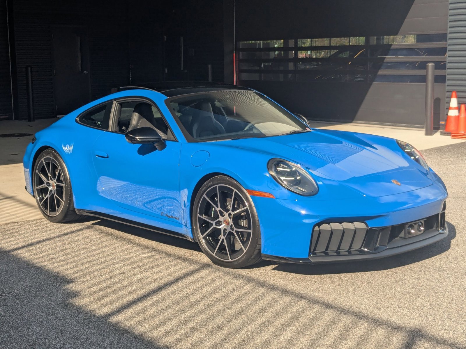 Certified 2025 Porsche 911 Carrera 4 GTS image 7