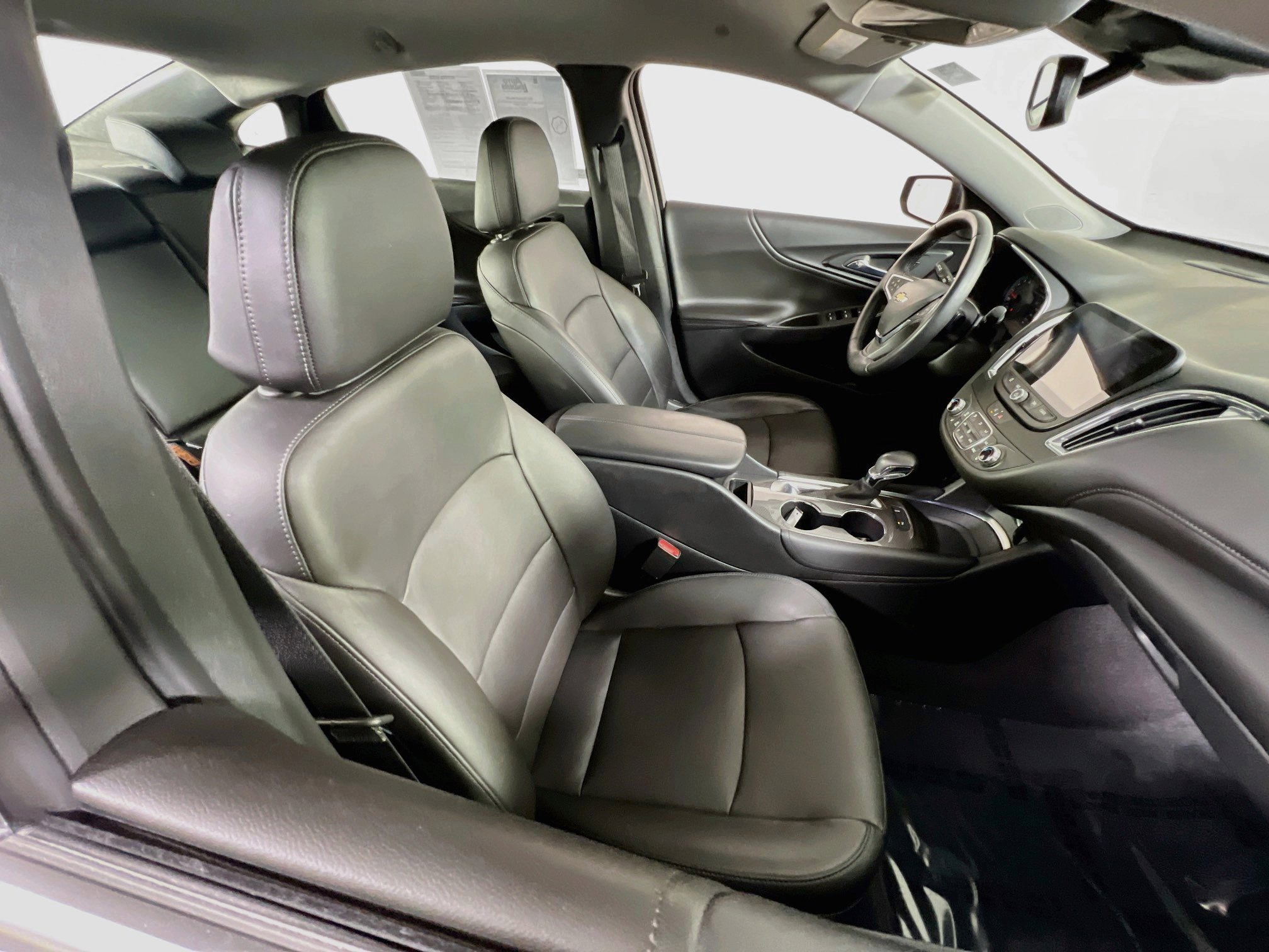 Used 2021 Chevrolet Malibu LT w/ Leather Package FWD image 26