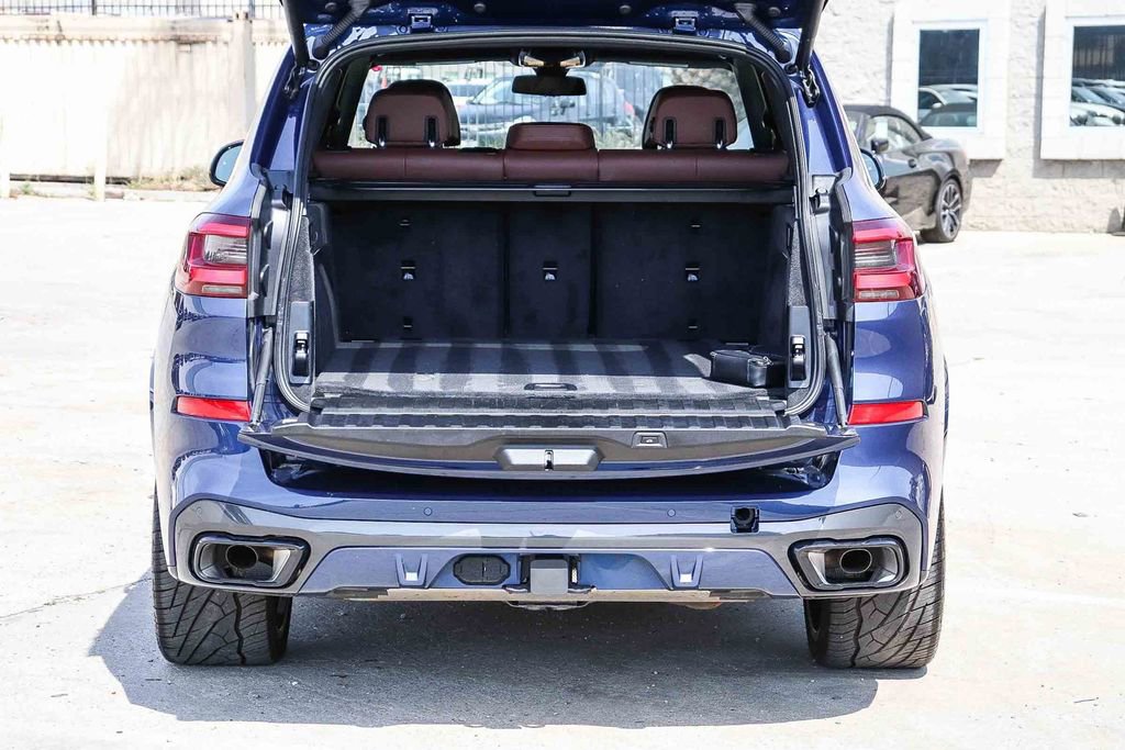 Used 2023 BMW X5 xDrive40i w/ M Sport Package AWD/4WD image 30