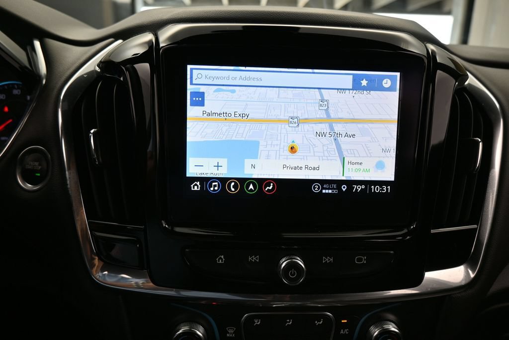 Used 2023 Chevrolet Traverse RS FWD image 21
