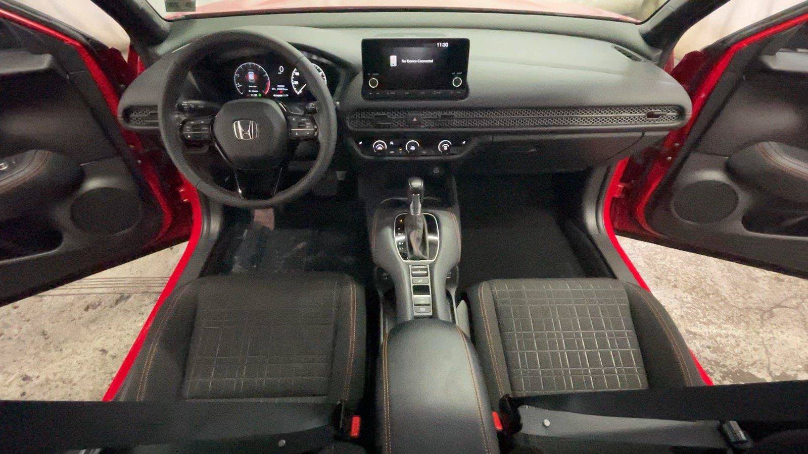 Certified 2025 Honda HR-V Sport image 31