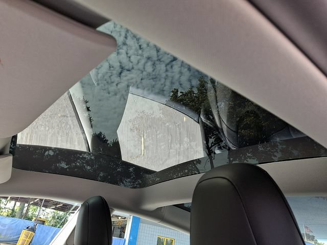 Used 2022 Tesla Model 3 RWD image 15