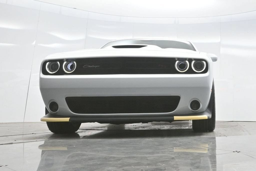 Used 2022 Dodge Challenger R/T Scat Pack w/ Driver Convenience Group RWD image 58