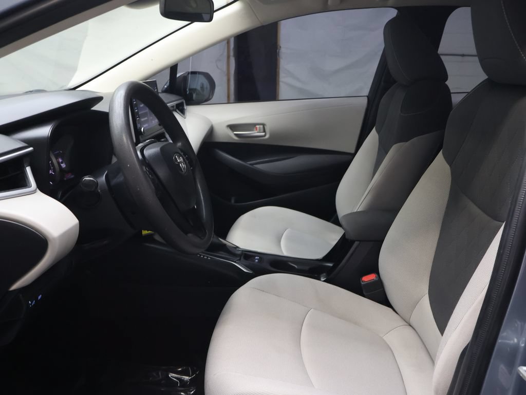 Used 2020 Toyota Corolla LE FWD image 16