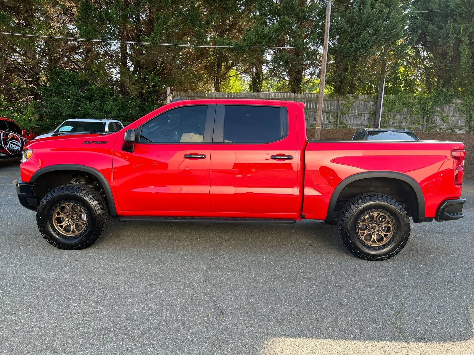 Used 2024 Chevrolet Silverado 1500 ZR2 w/ Technology Package AWD/4WD image 7