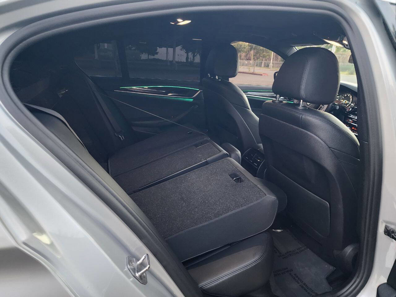 Used 2018 BMW 530i image 28